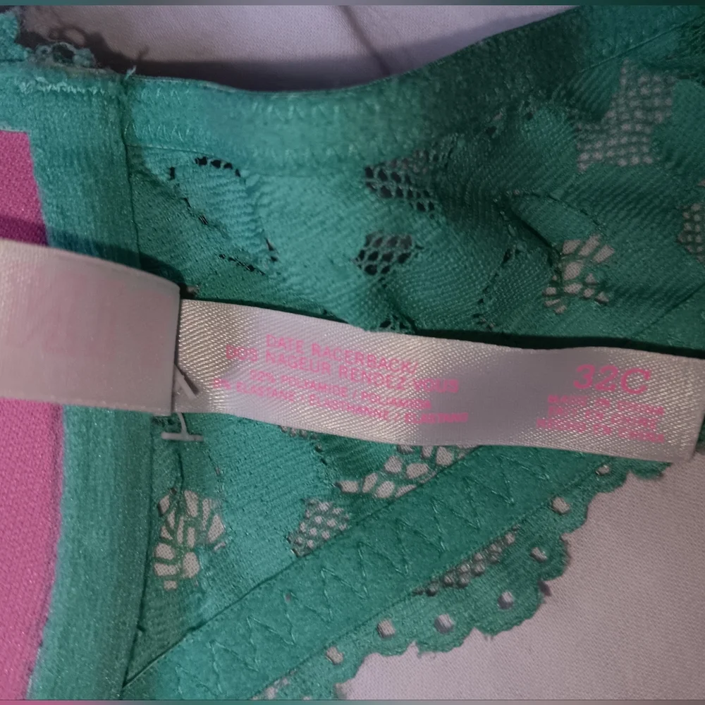 PINK Victoria's Secret Light Green Lace Date Racerback Push-up Bra. 32C - Picture 9 of 10